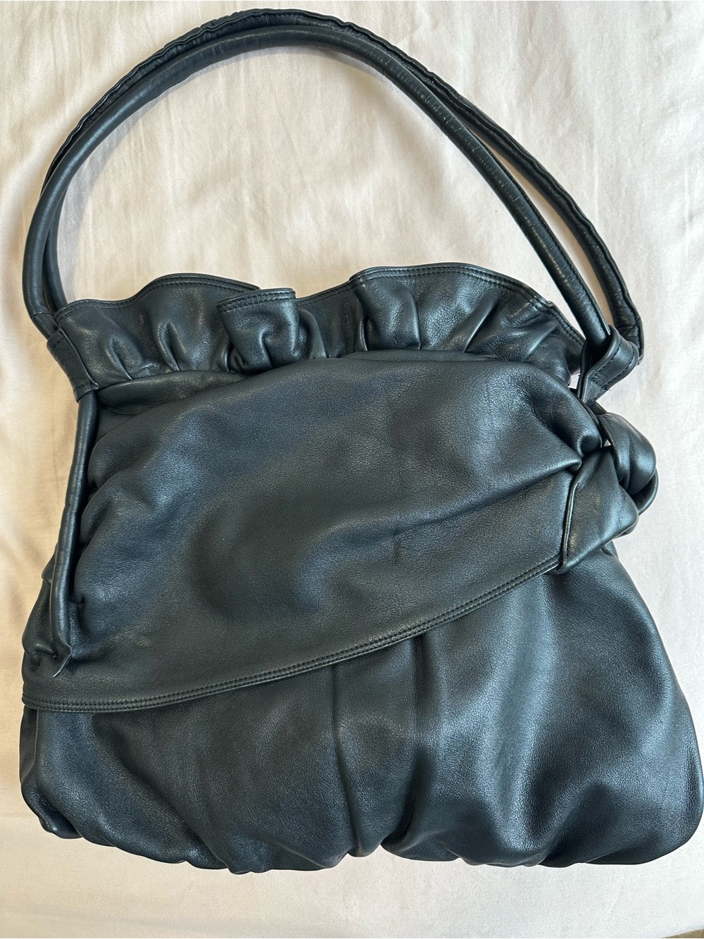 Vintage Brio Black Ruffled Shoulder Bag - 100% genuine leather